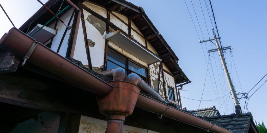 木造一戸建てでもアスベストのリスクはある？必要な対策と調査手順を解説